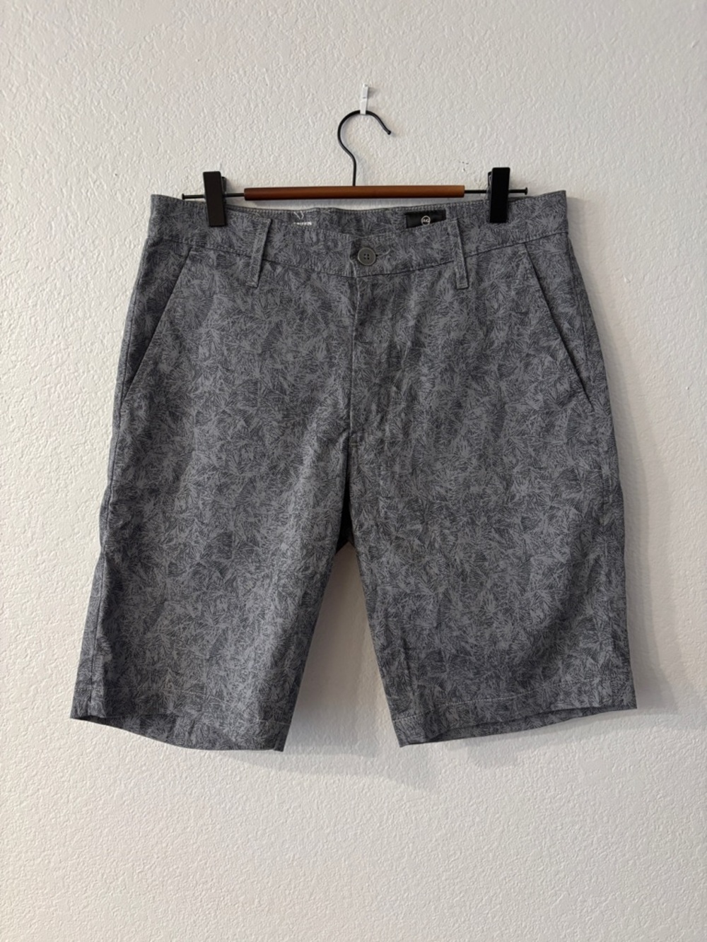 Ag Adriano Goldschmied Men's Gray Patterned Flat-Front Shorts